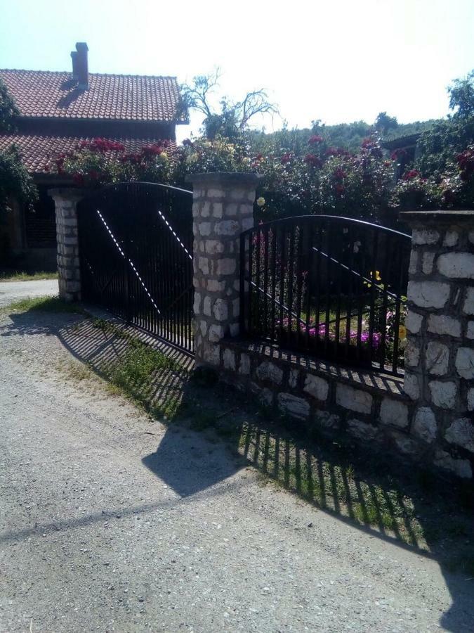Sobe Seka Hotel Golubac Exterior photo